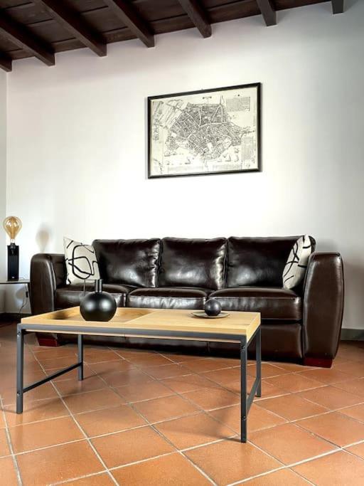 Wonderful Central Apartment! Мантуя Екстер'єр фото